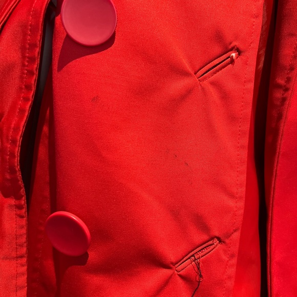 Ladies Red Trench coat - Picture 3 of 6